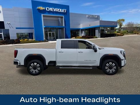 Used 2025 GMC Sierra 2500 Denali w/ Denali Reserve Package AWD/4WD image 28