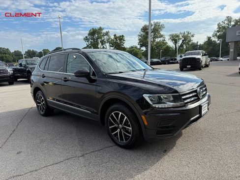 Used 2021 Volkswagen Tiguan SE FWD image 11