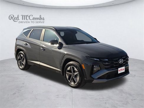 Certified 2025 Hyundai Tucson SEL FWD image 9