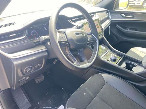 New 2026 Jeep Grand Cherokee L 2WD image 45
