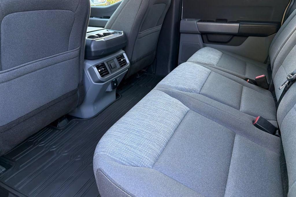 Used 2021 Ford F150 XLT AWD/4WD image 9