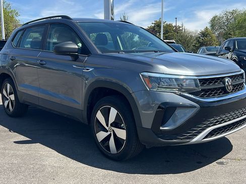 Certified 2024 Volkswagen Taos S AWD/4WD image 3