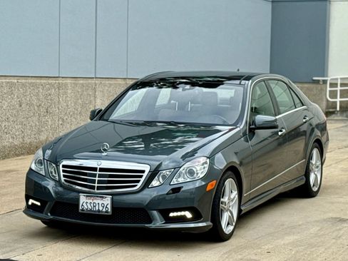 Used 2011 Mercedes-Benz E 550 Sedan image 1
