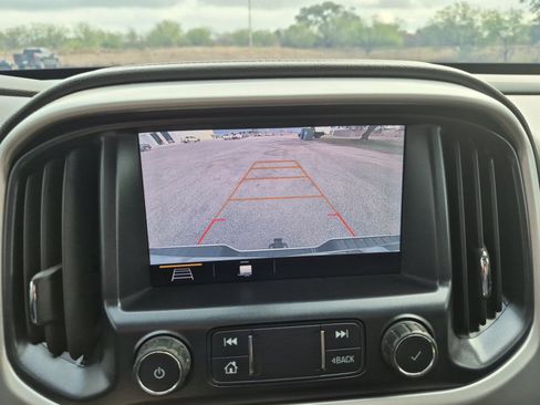 Used 2019 GMC Canyon SLE image 15