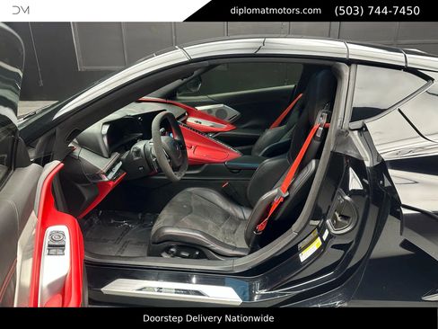 Used 2020 Chevrolet Corvette Stingray Premium Cpe w/ 3LT Preferred Equipment Group image 18