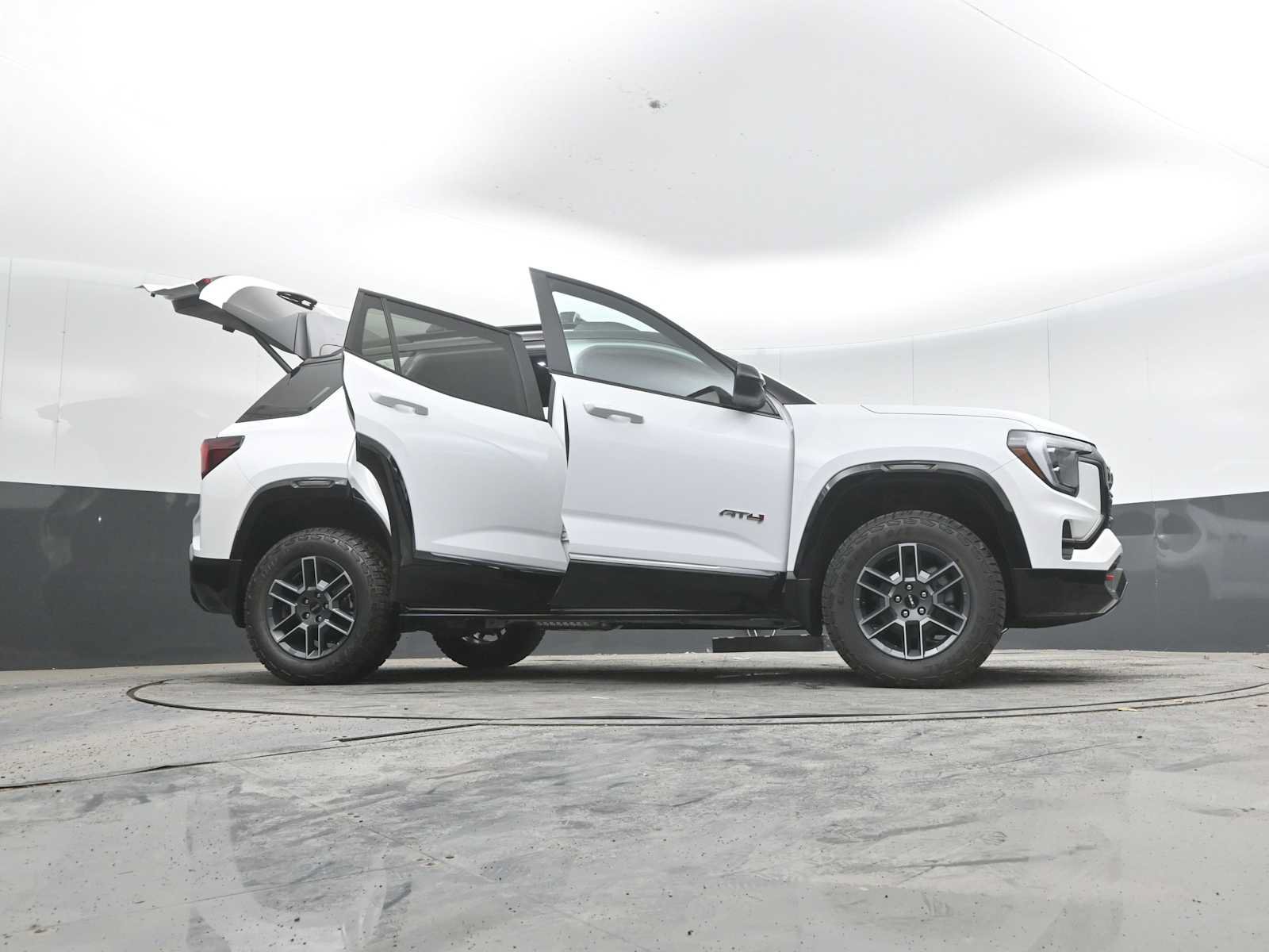 New 2027 GMC Terrain AT4 w/ LPO, Hit The Road Package AWD/4WD image 54