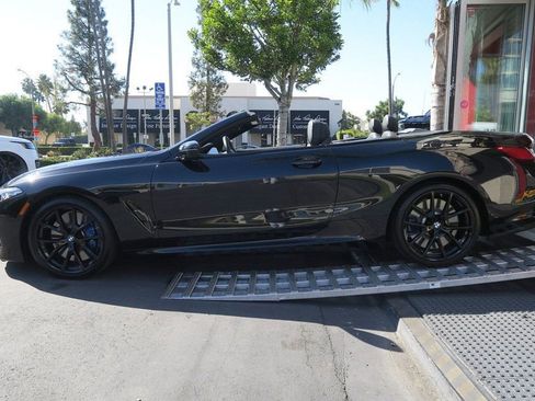 Used 2022 BMW M850i xDrive Convertible image 5