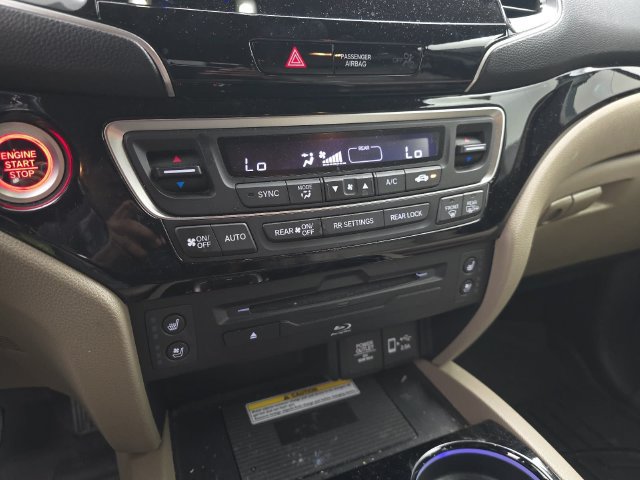 Used 2020 Honda Pilot Elite image 20