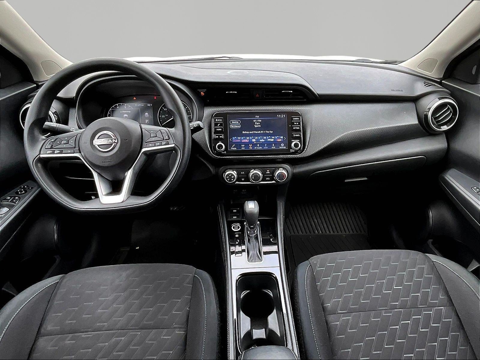 Used 2024 Nissan Kicks SV FWD image 7