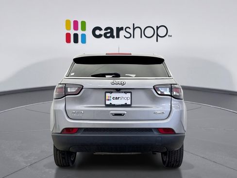 Used 2022 Jeep Compass Latitude w/ Sun and Sound Group image 4