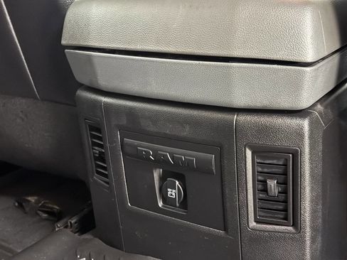 Used 2017 RAM 1500 Lone Star image 38