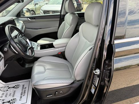 Used 2024 Hyundai Palisade SEL FWD image 29