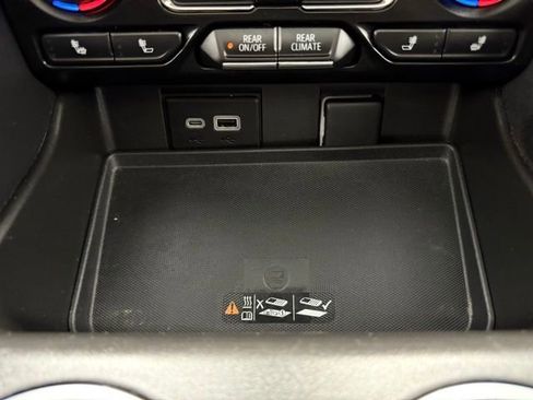 Used 2022 Chevrolet Tahoe Z71 w/ Luxury Package image 41