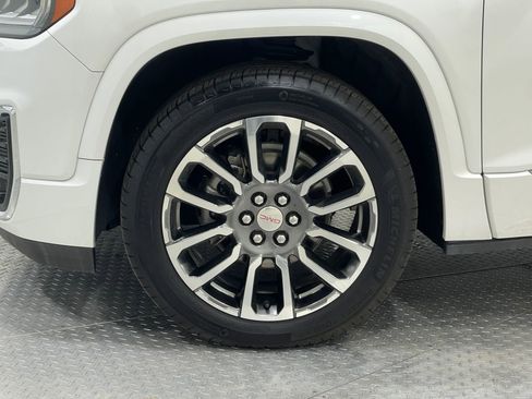 Used 2021 GMC Acadia Denali w/ Denali Technology Package image 39