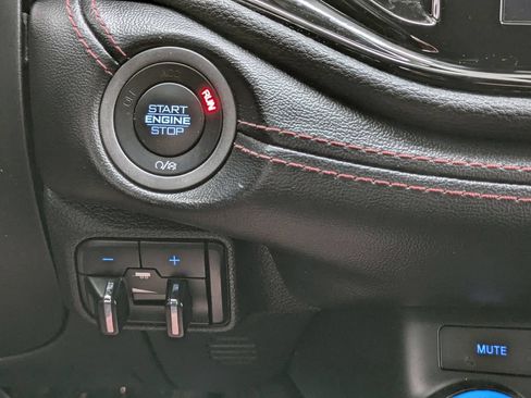 Used 2022 Dodge Durango R/T w/ Blacktop Package AWD/4WD image 14