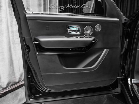 Used 2023 Rolls-Royce Cullinan w/ Cullinan Package AWD/4WD image 34