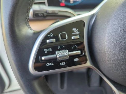 Used 2022 Mercedes-Benz GLS 450 4MATIC image 15