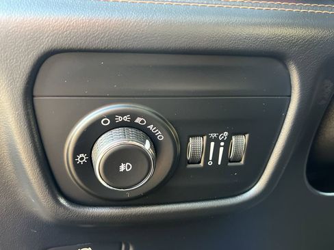 Used 2022 Jeep Grand Cherokee L Summit image 17