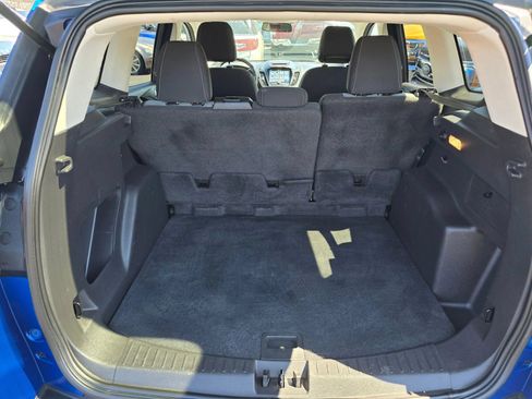 Used 2017 Ford Escape SE w/ Equipment Group 201A AWD/4WD image 14
