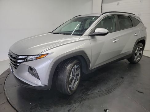 Used 2023 Hyundai Tucson SEL w/ Convenience Package AWD/4WD image 3