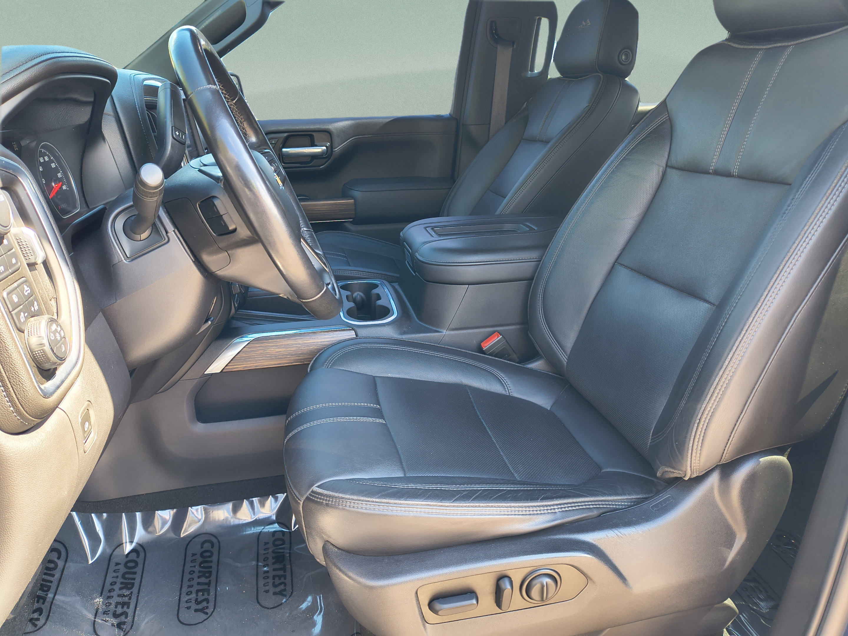 Used 2021 Chevrolet Silverado 1500 High Country w/ Z71 Off-Road Package AWD/4WD image 20