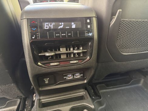 Used 2021 Jeep Grand Cherokee L Limited image 15