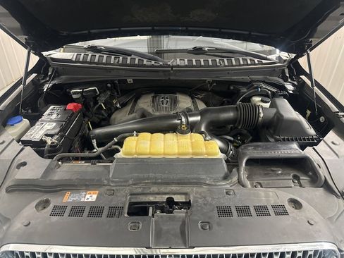 Used 2020 Lincoln Navigator Black Label w/ Cargo Convenience Package image 46