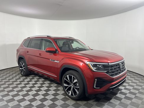 Used 2024 Volkswagen Atlas SEL Premium R-Line AWD/4WD image 7