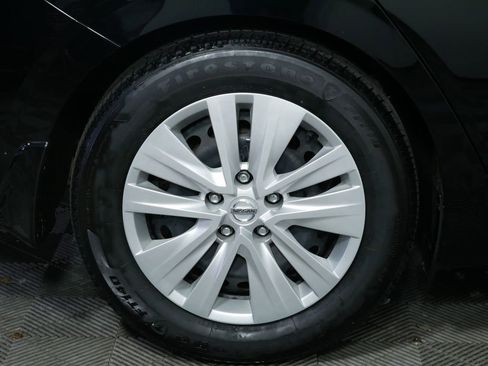 Used 2023 Nissan Sentra S FWD image 11