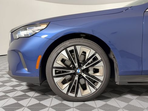 Used 2026 BMW 530i RWD image 12