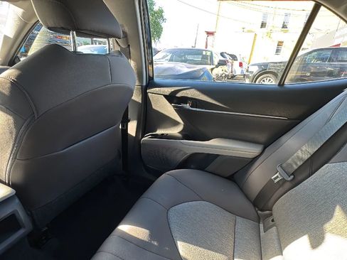 Used 2020 Toyota Camry LE image 26