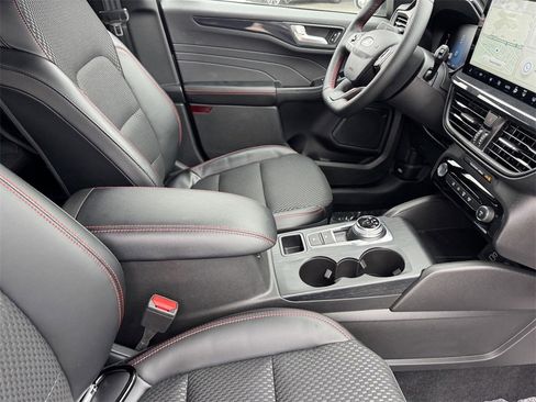 Used 2024 Ford Escape ST-Line w/ Tech Pack #1 image 6