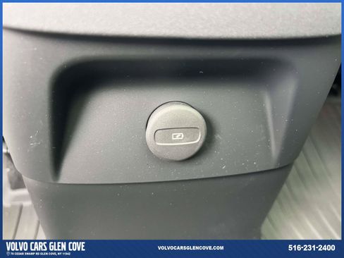 Used 2026 Volvo XC90 T8 Ultra w/ Protection Package AWD/4WD image 11