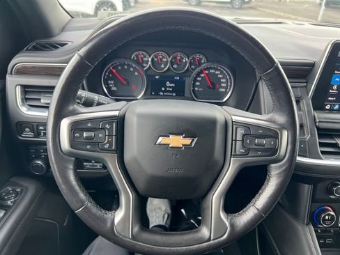 Used 2021 Chevrolet Suburban LT image 14