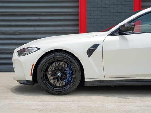 Used 2022 BMW M4 Competition w/ M Carbon Exterior Package RWD image 6
