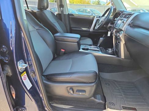 Used 2016 Toyota 4Runner SR5 Premium AWD/4WD image 22