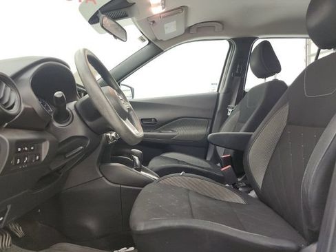 Used 2020 Nissan Kicks S FWD image 14