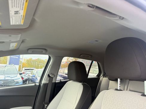 Used 2022 Chevrolet Trax LS w/ Tint and Cruise Package image 17