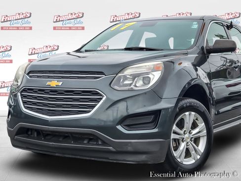 Used 2017 Chevrolet Equinox LS image 2