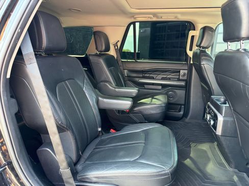 Used 2021 Ford Expedition Platinum AWD/4WD image 11