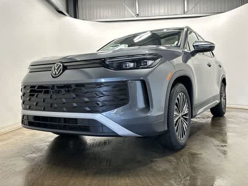 New 2026 Volkswagen Tiguan S FWD image 24