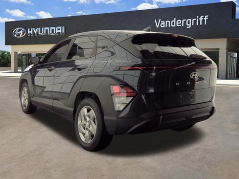 Used 2024 Hyundai Kona SE FWD image 8