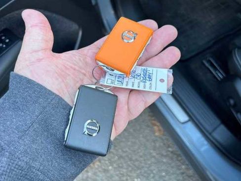 Used 2023 Volvo C40 P8 Recharge Ultimate w/ Protection Package Premier image 4