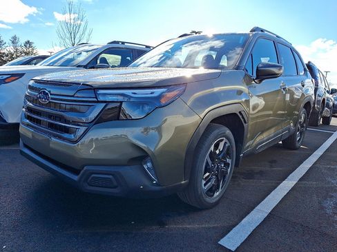 New 2025 Subaru Forester Premium image 2
