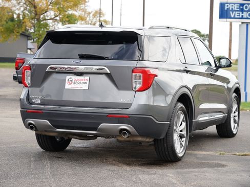 Used 2023 Ford Explorer Limited w/ Equipment Group 301A image 3