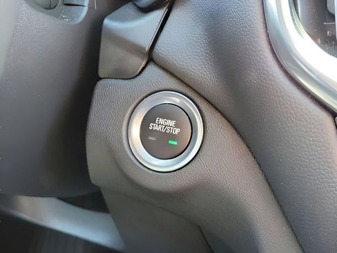 Used 2024 Chevrolet Equinox LT image 28