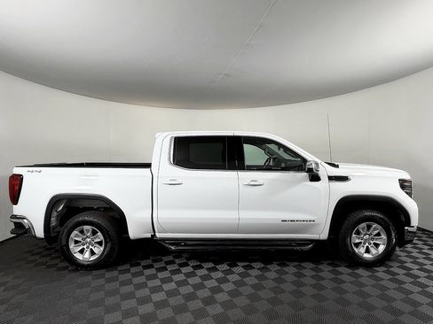 Used 2023 GMC Sierra 1500 SLE AWD/4WD image 7