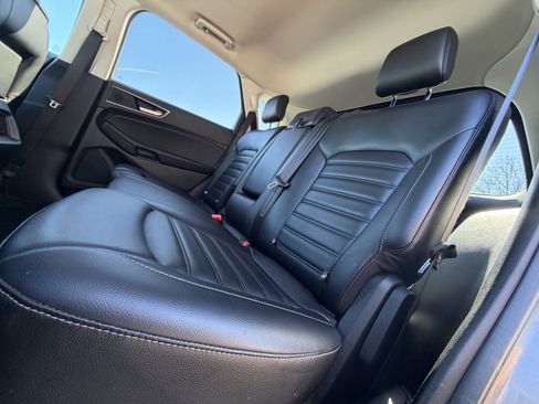 Used 2023 Ford Edge SEL image 25