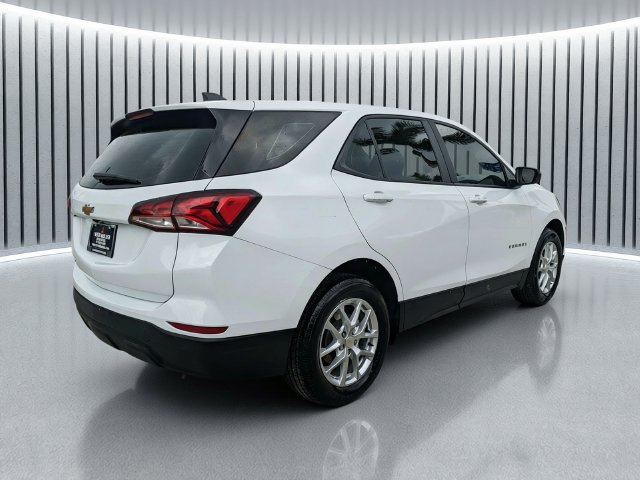 Used 2024 Chevrolet Equinox LS FWD image 4