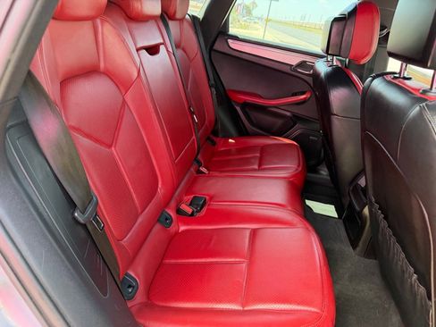 Used 2015 Porsche Macan S image 39